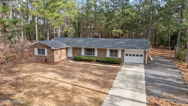 Whispering Pines, NC 28327,85 Pine Lake DR