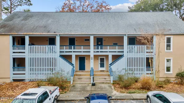 1601 ` Harbourside DR #6b, New Bern, NC 28560