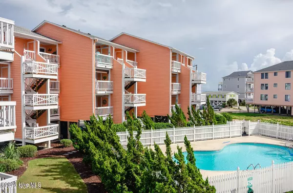 1615 Carolina Beach AVE N #Apt E2, Carolina Beach, NC 28428