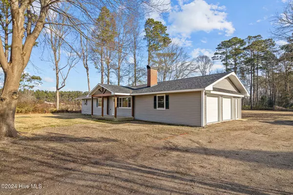 2081 Chandler RD, Vanceboro, NC 28586