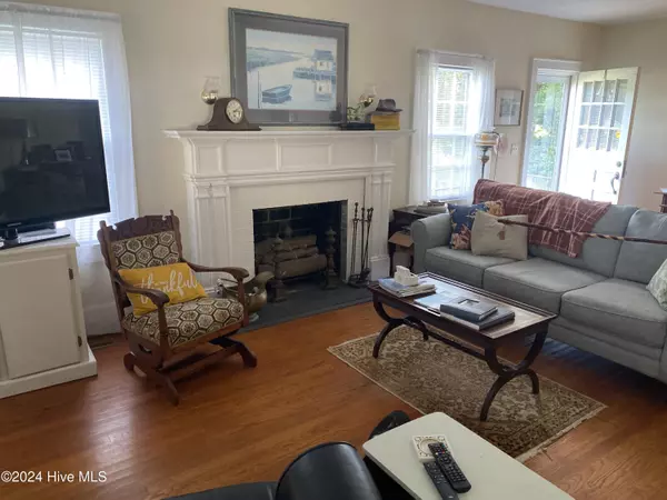 Plymouth, NC 27962,1104 E Main ST