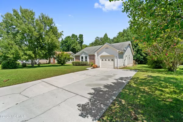 Midway Park, NC 28544,2666 Idlebrook CIR