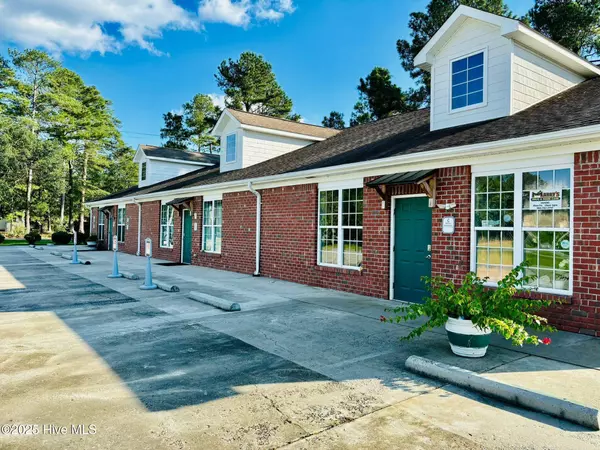 300 Kelly RD #E, Pinehurst, NC 28374