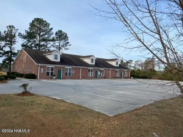 Pinehurst, NC 28374,300 Kelly RD #E