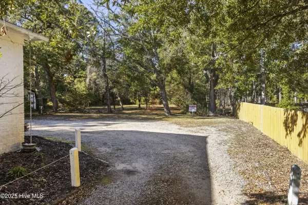 Southport, NC 28461,207 Rosco CT