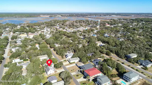 Oak Island, NC 28465,207 Sherrill ST