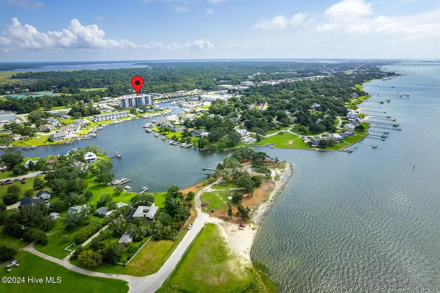 4425 Arendell ST #303 Harborside Club At 70 West, Morehead City, NC 28557