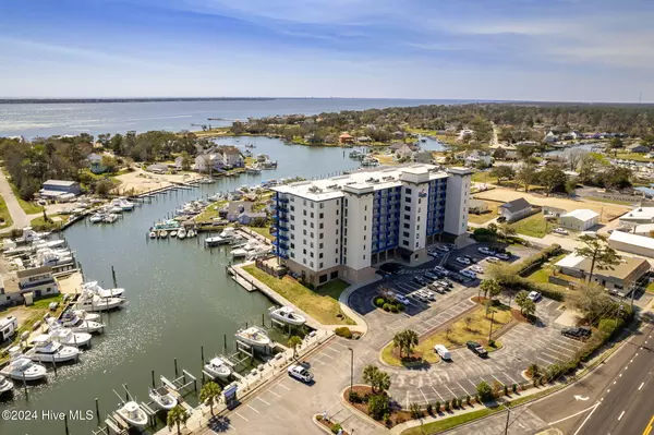 Morehead City, NC 28557,4425 Arendell ST #303 Harborside Club At 70 West
