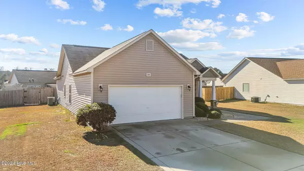 Raeford, NC 28376,340 Roanoke DR