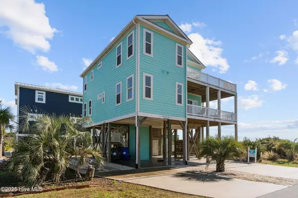 Oak Island, NC 28465,114 SE 72nd ST