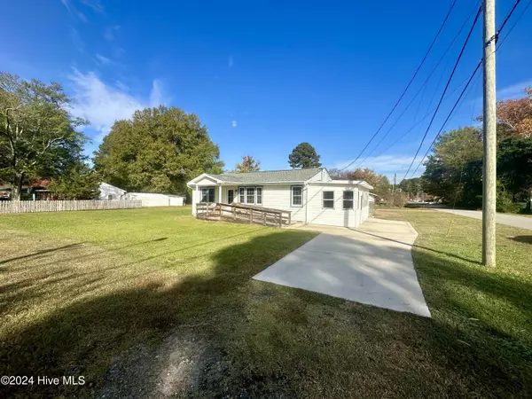 Smithfield, NC 27577,200 Pace ST