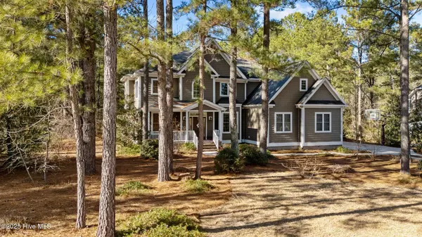 Whispering Pines, NC 28327,10 Aurora DR