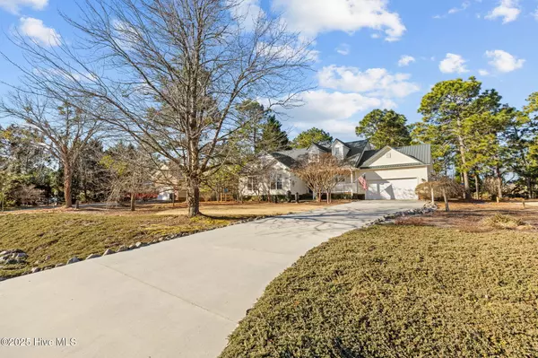 Whispering Pines, NC 28327,155 Queens Cove WAY