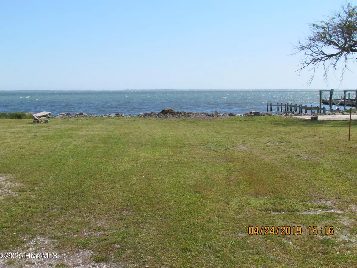 Harkers Island, NC 28531,1406 Island RD