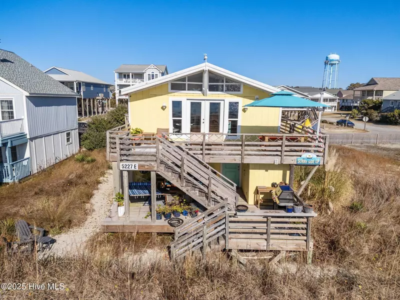 5227 E Beach DR, Oak Island, NC 28465