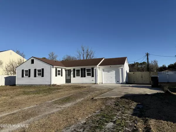 Newport, NC 28570,208 Murdoch RD