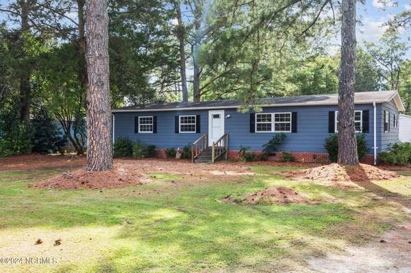 741 Cindas LN, Greenville, NC 27834