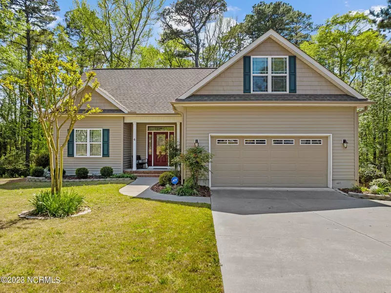 4 Kemper Woods CT, Pinehurst, NC 28374