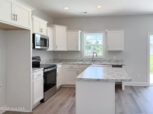 Maysville, NC 28555,800 Calebs Creek CT
