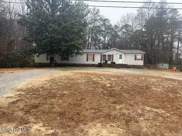 304 Mullins ST, Princeville, NC 27886