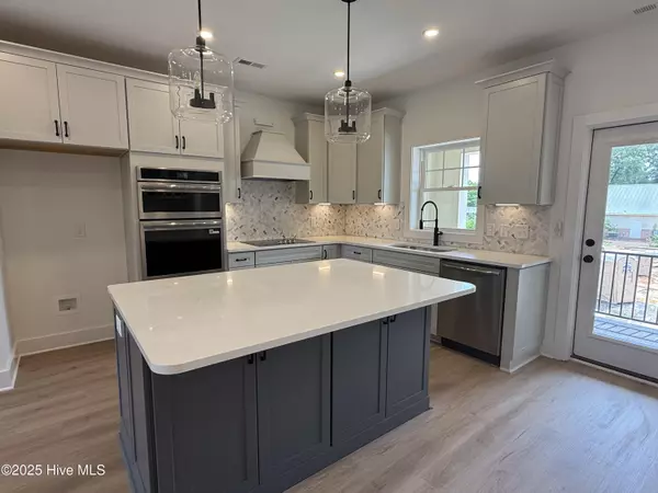 Southern Pines, NC 28387,107 Lexington LN