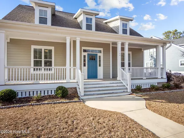 Swansboro, NC 28584,700 Windward LN