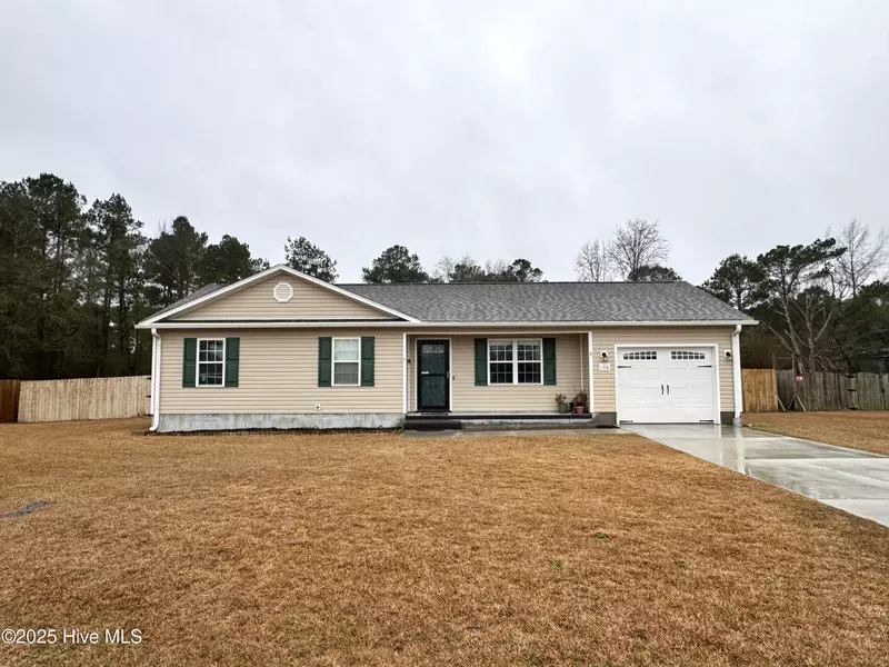 106 Lois CT, Richlands, NC 28574