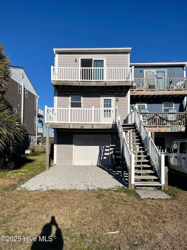 141 Seagull LN, North Topsail Beach, NC 28460