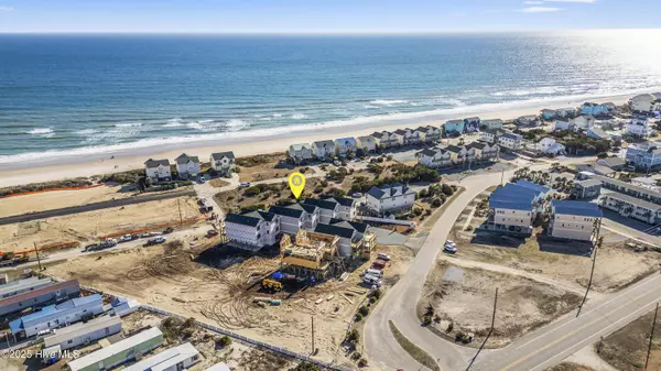 Surf City, NC 28445,723 N Topsail DR