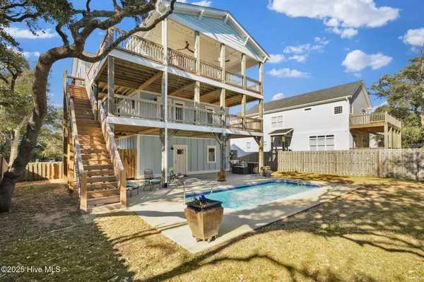 Oak Island, NC 28465,208 SE 78th ST