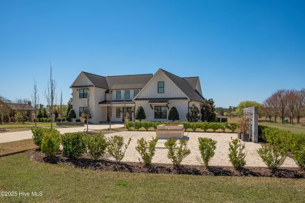 Grimesland, NC 27837,1106 Midlake CT