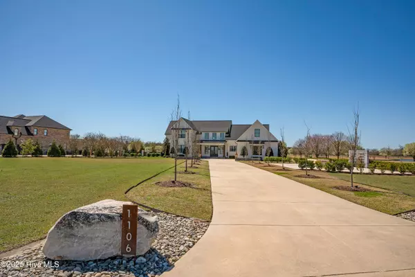 Grimesland, NC 27837,1106 Midlake CT