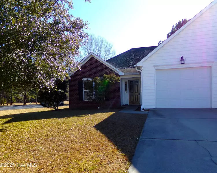 423 Nordhoff ST, New Bern, NC 28560