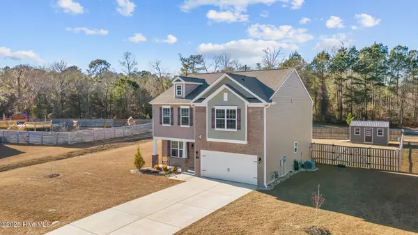 New Bern, NC 28562,114 Featherstone LN