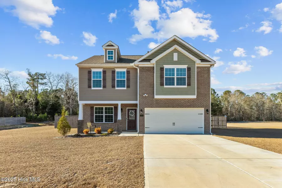 114 Featherstone LN, New Bern, NC 28562