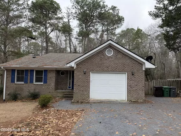 24 Spring Lake DR, Pinehurst, NC 28374