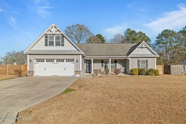 225 Long Neck DR, Richlands, NC 28574