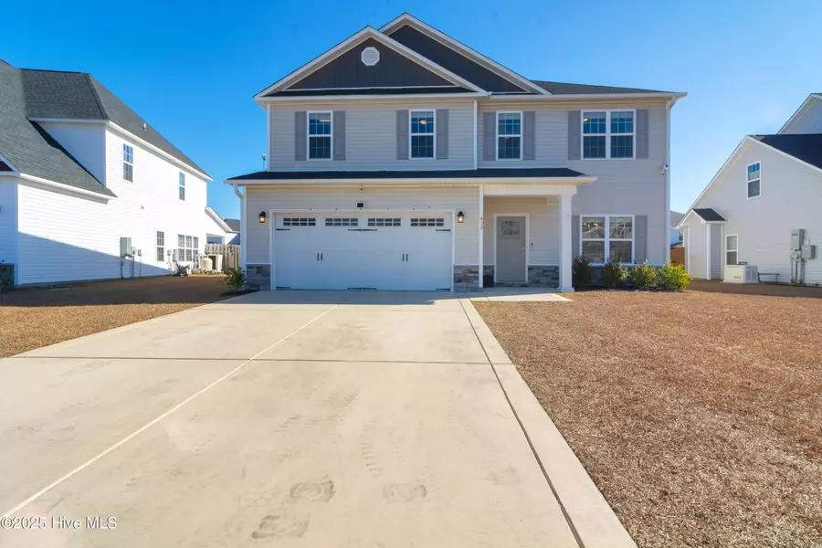 429 Nantucket TRL, Sneads Ferry, NC 28460