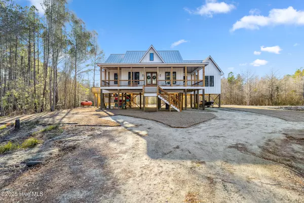 Rocky Point, NC 28457,903 Equine Landing DR