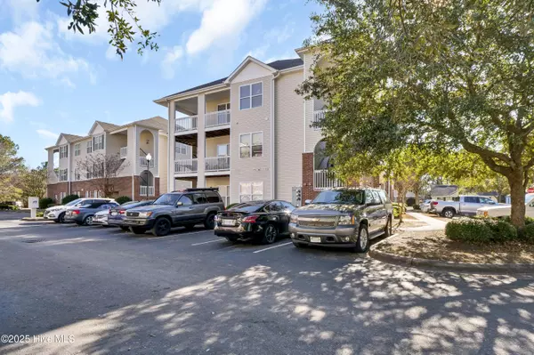 Wilmington, NC 28405,700 Indica CT #Apt 301