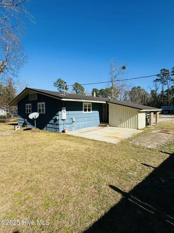 Whiteville, NC 28472,1109 Mary LN