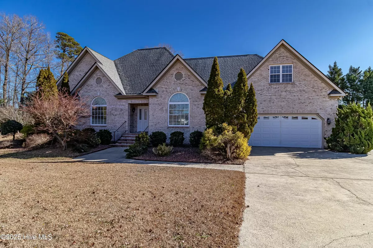 Goldsboro, NC 27534,901 Coach House CIR