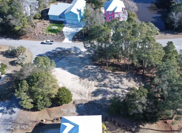 Emerald Isle, NC 28594,309 Shipwreck LN