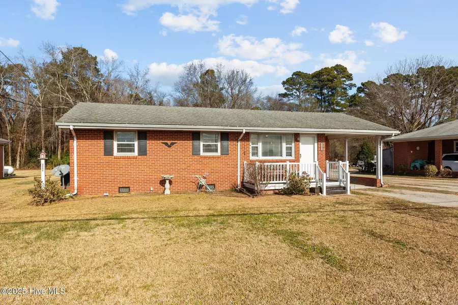 2484 Hull RD, Kinston, NC 28504