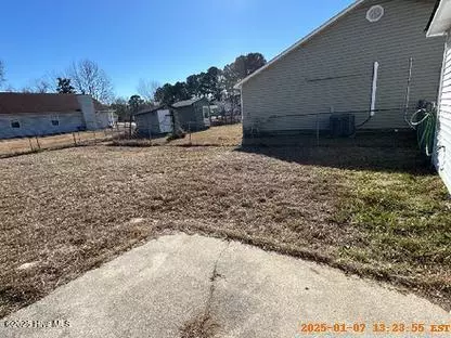 Jacksonville, NC 28546,122 Horse Shoe BND