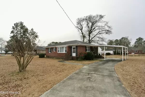 Pollocksville, NC 28573,405 Pollock ST