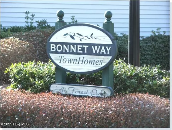 Southport, NC 28461,268 Bonnet WAY SE