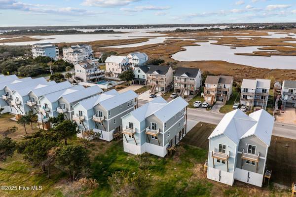 North Topsail Beach, NC 28460,144 Sea Gull LN