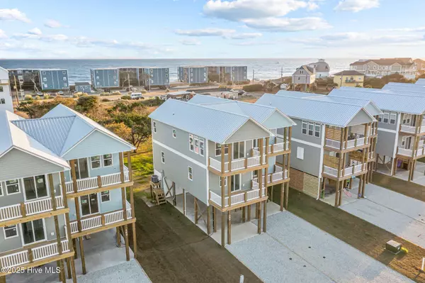 North Topsail Beach, NC 28460,144 Sea Gull LN