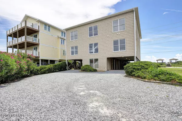 Surf City, NC 28445,98 Oleander CT